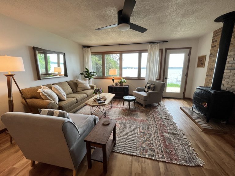 Living area with amazing lake view