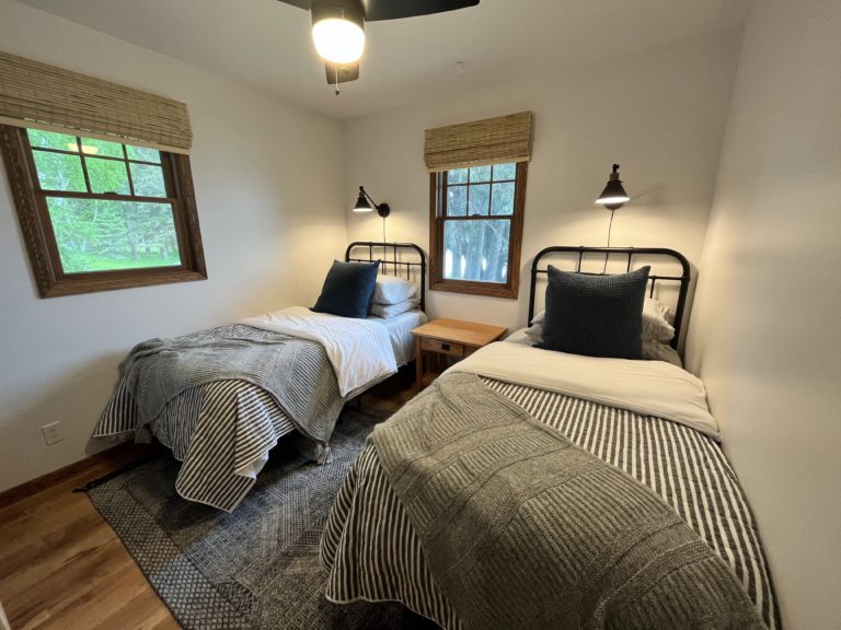 Bedroom with two twin beds